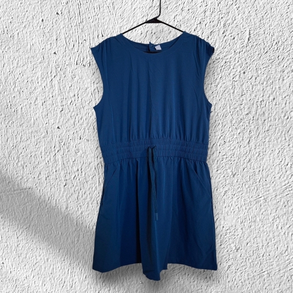 Title Nine Aero Tech Cap Sleeve Seven Sisters Dress - Picture 5 of 7